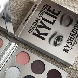 kylie cosmetics 2016 holiday palette